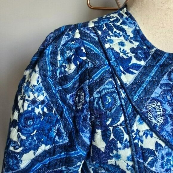 Revolve 7 For All Mankind Blue Toile Floral Quilted Jacket Womens SZ Medium New - Picture 11 of 12
